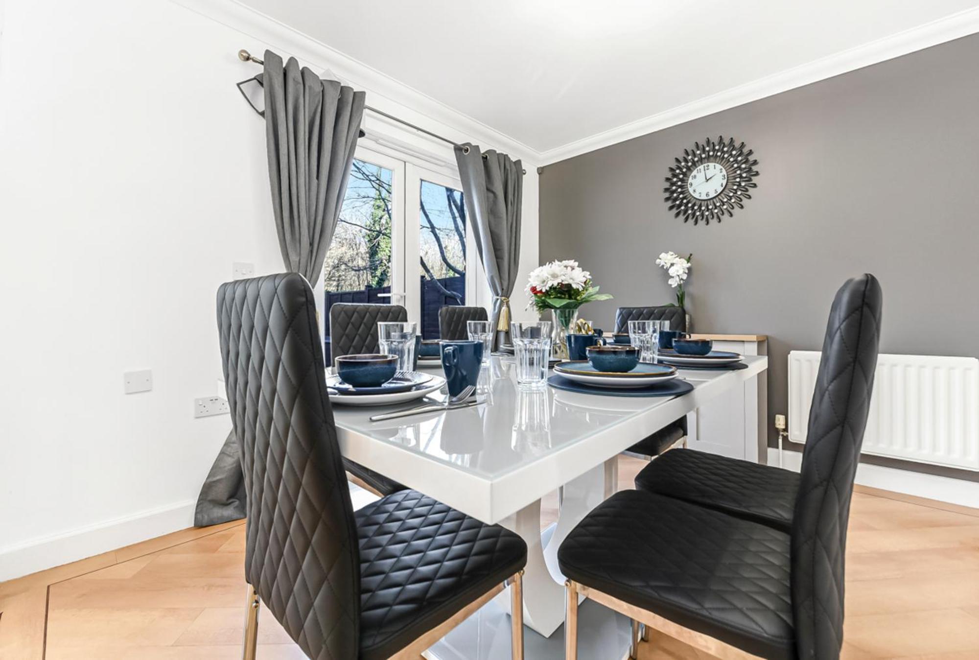 The Woodlands, Shortstay, Ideal For Families, Relocation, Contractors, Travel Stay Horley Exteriör bild