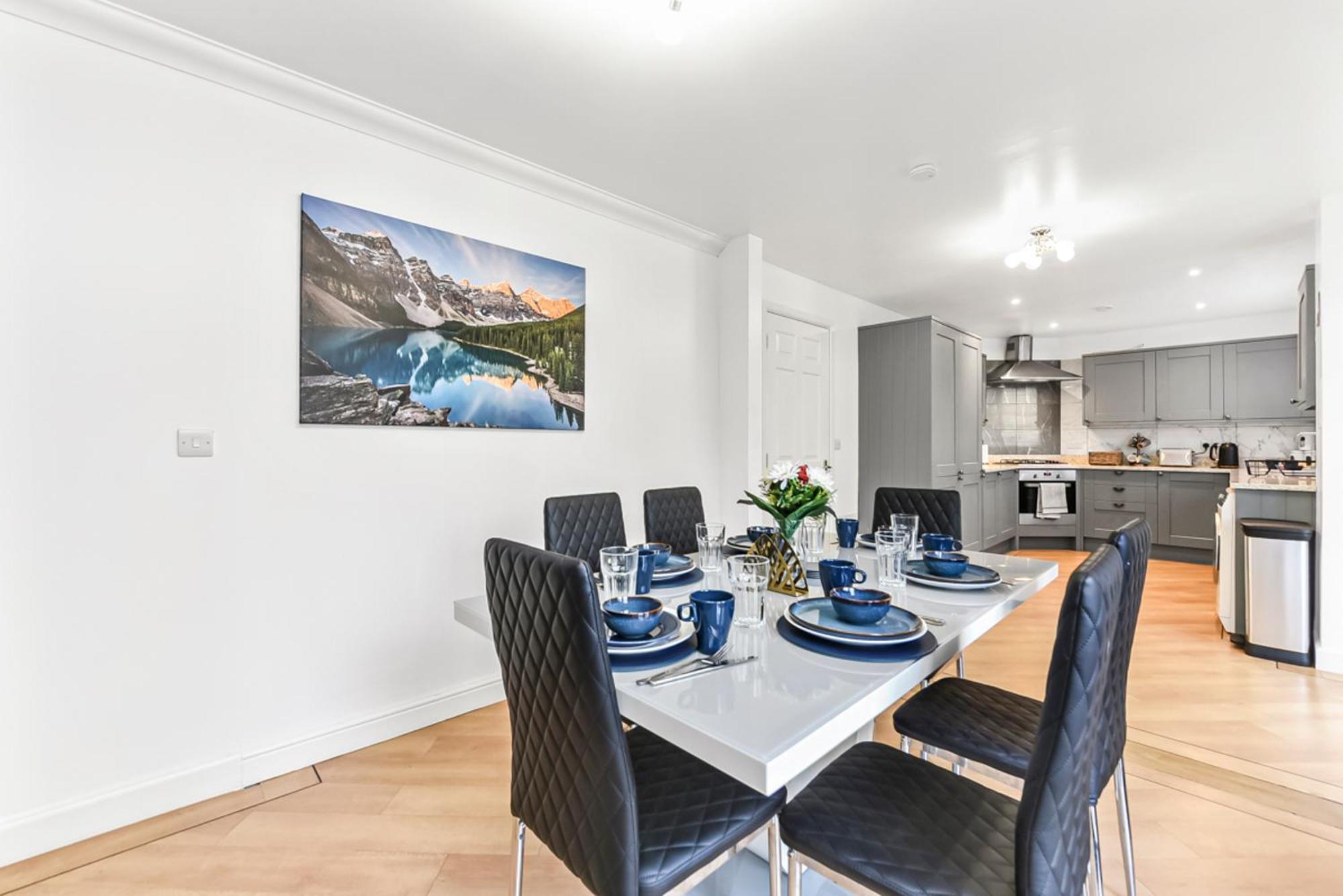 The Woodlands, Shortstay, Ideal For Families, Relocation, Contractors, Travel Stay Horley Exteriör bild
